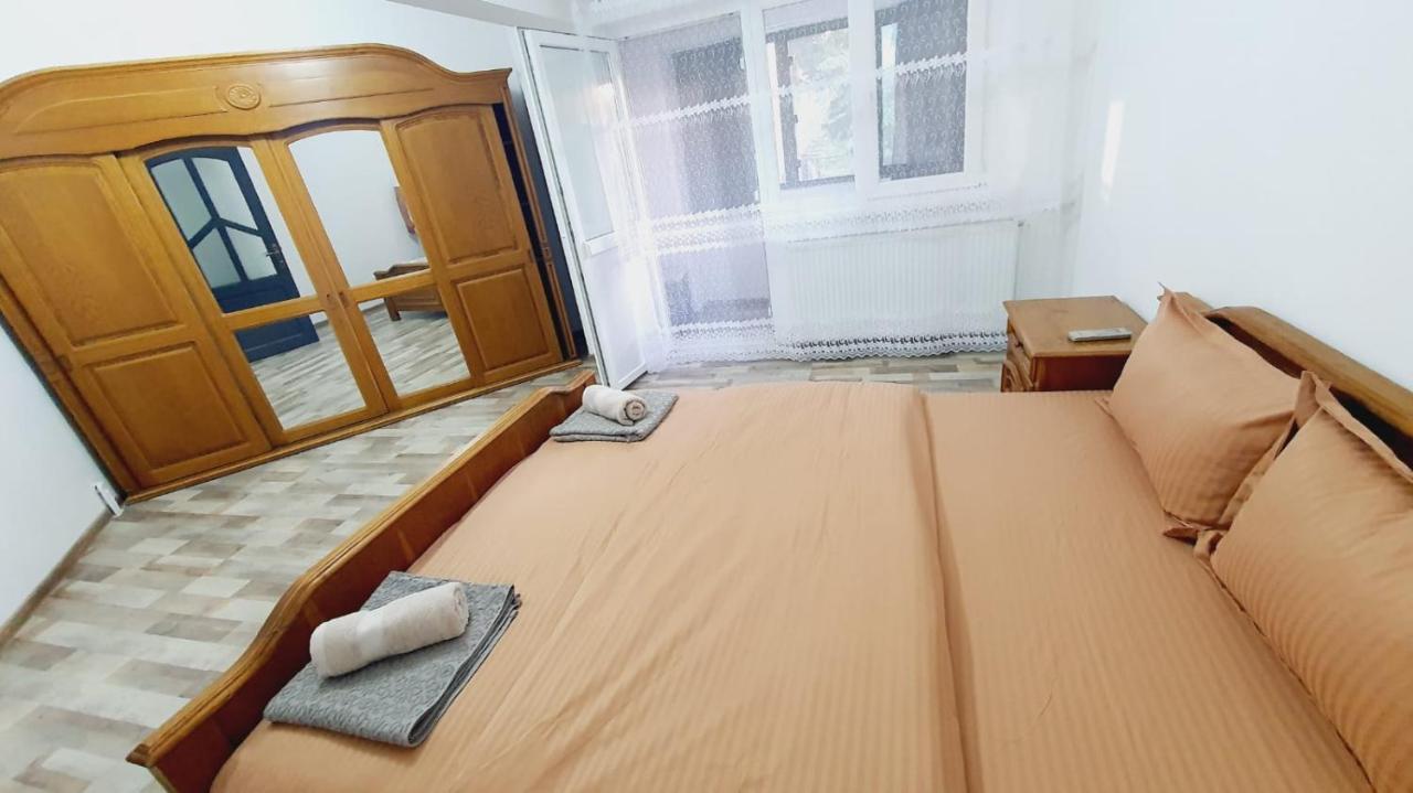 Apartament Radoi Apartment Drobeta Turnu Severin Exterior photo