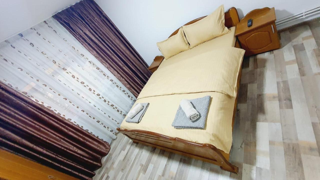 Apartament Radoi Apartment Drobeta Turnu Severin Exterior photo