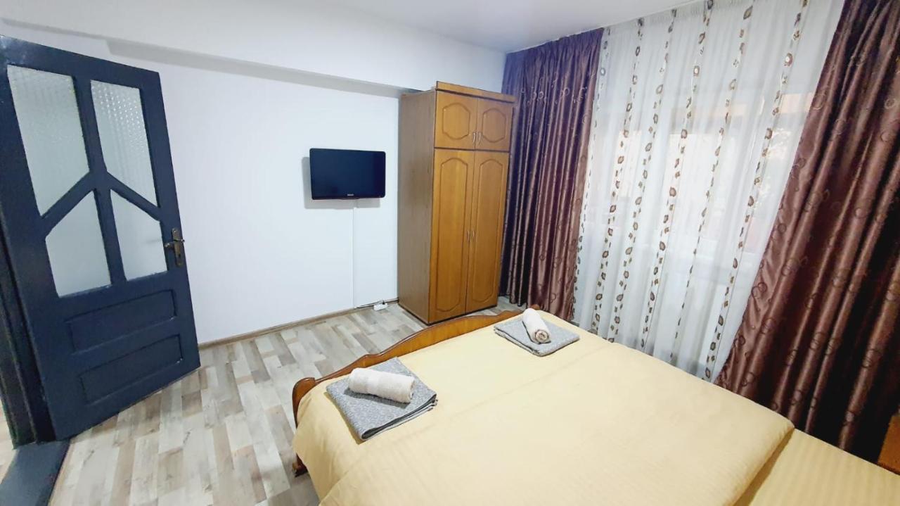Apartament Radoi Apartment Drobeta Turnu Severin Exterior photo