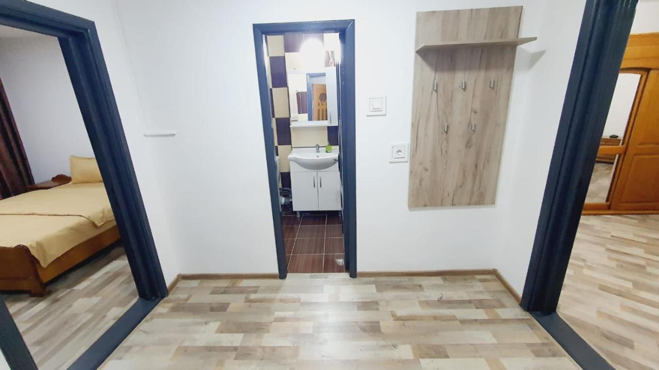 Apartament Radoi Apartment Drobeta Turnu Severin Exterior photo